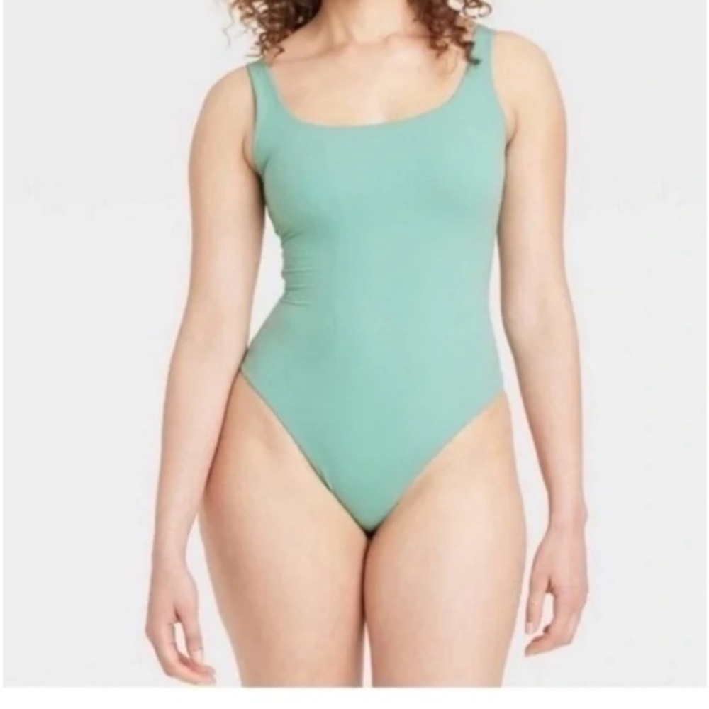 NWT Auden Luxury Collection in Soft Green